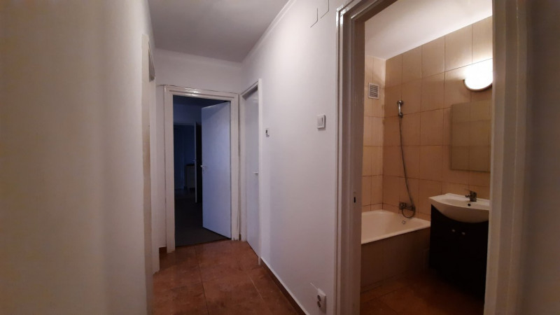 INCHIRIERE APARTAMENT 3 CAMERE, DOUA BALCOANE, ETAJ 4, PIATA IANCULUI