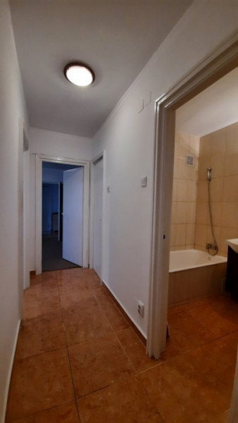 INCHIRIERE APARTAMENT 3 CAMERE, DOUA BALCOANE, ETAJ 4, PIATA IANCULUI
