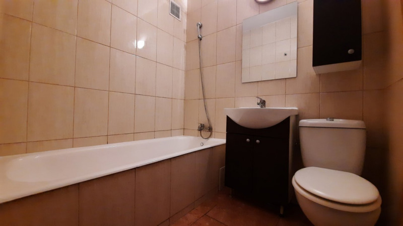 INCHIRIERE APARTAMENT 3 CAMERE, DOUA BALCOANE, ETAJ 4, PIATA IANCULUI