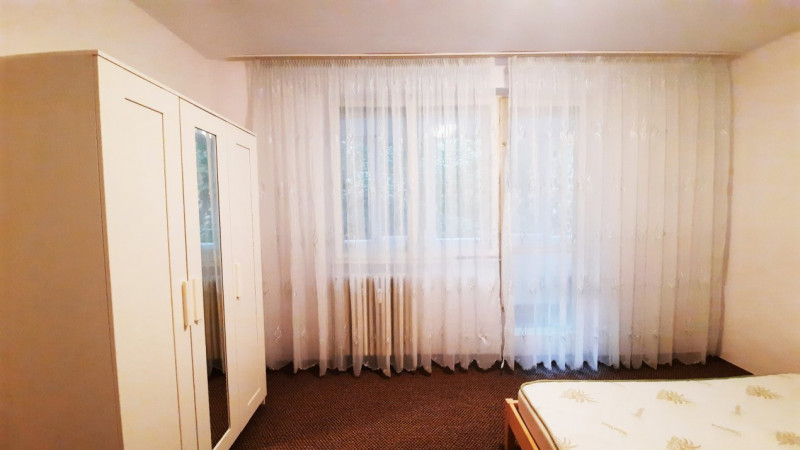 INCHIRIERE APARTAMENT 3 CAMERE, DOUA BALCOANE, ETAJ 4, PIATA IANCULUI